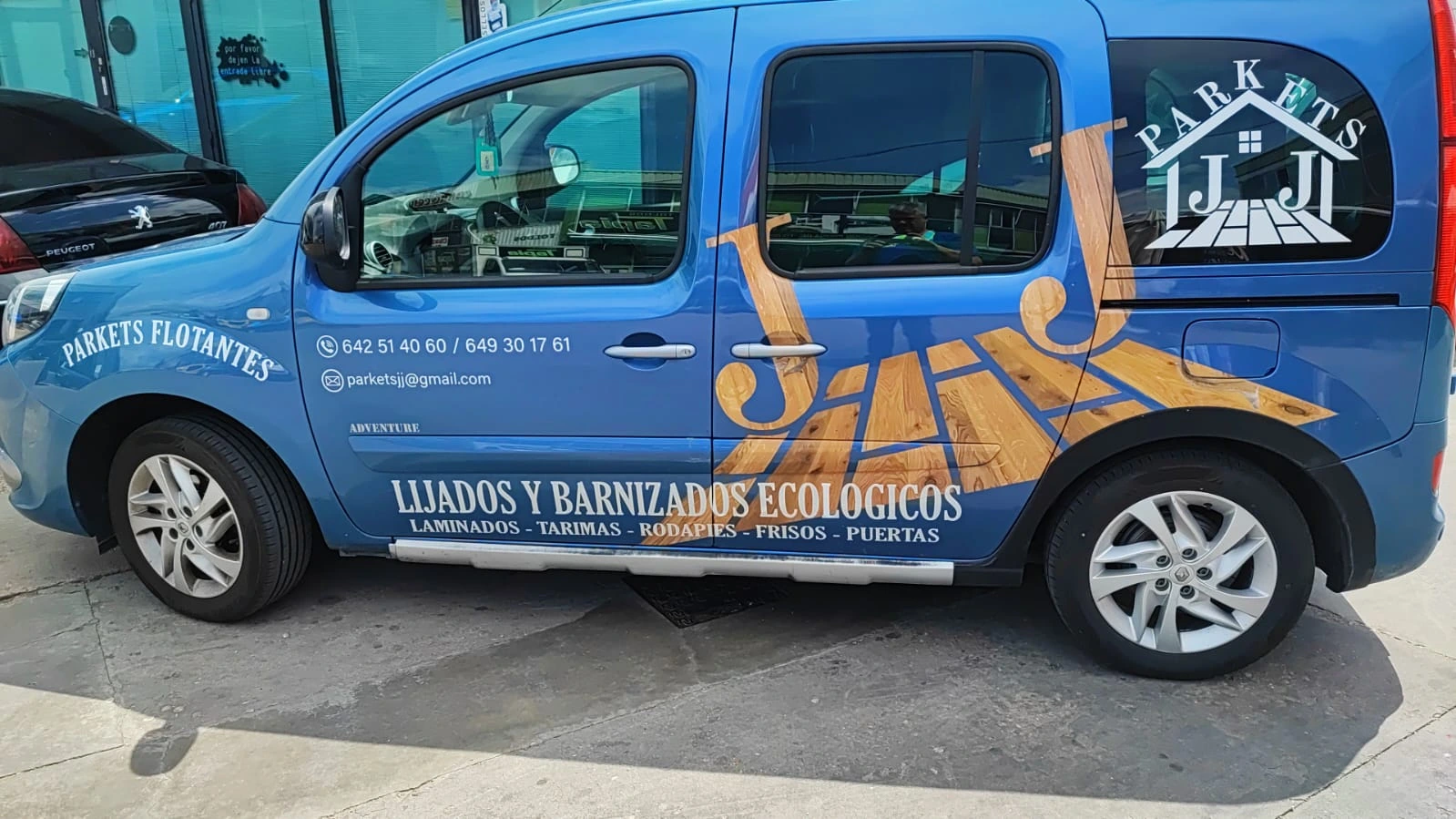 Furgoneta Parkets JJ Burgos